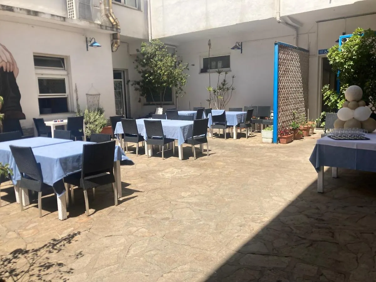 ***  Hotel L'Ancora La Caletta Italia